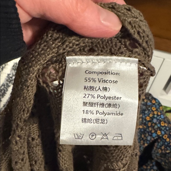 Chic Brown Women's Knit Sweater - Picture 10 of 11